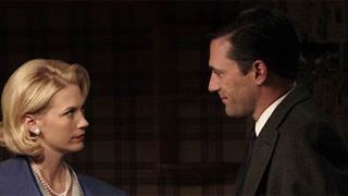 Matthew Weiner, creador de 'Mad Men', insinúa un reencuentro Don/Betty en la quinta temporada