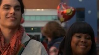 'Glee': primeras actuaciones de Samuel Larsen y de los padres de Rachel en 'Heart' (3x13)