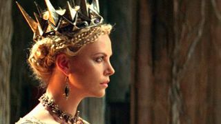 'Blancanieves y la leyenda del cazador': nuevo spot de televisión protagonizado por una malvada Charlize Theron noticias imagen