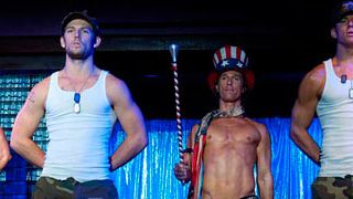 Joe Manganiello y Matthew McConaughey hacen un striptease en este sneak peek de 'Magic Mike' noticias imagen