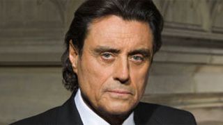 'American Horror Story' tantea a Ian McShane para su segunda temporada noticias imagen