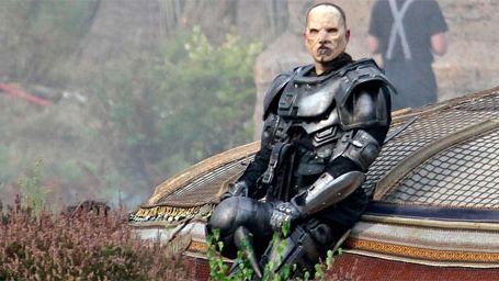 'Thor: The Dark World': nuevas imágenes con los Elfos Oscuros y... ¡¡El doble de Chris Hemsworth!! noticias imagen