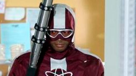 'Kick Ass 2': mira a Donald Faison como el Doctor Gravedad noticias imagen