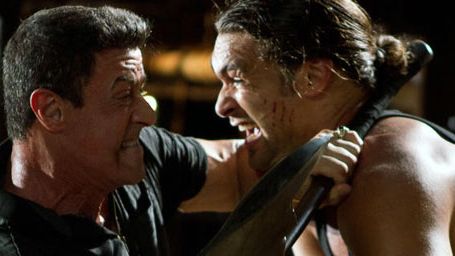 'Una bala en la cabeza': Stallone y Momoa muestran sus armas noticias imagen