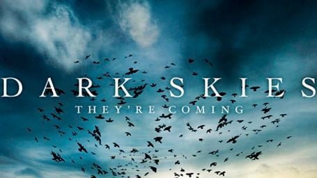 'Dark Skies': el terror acecha en el primer póster del sci-fi de Keri Russell