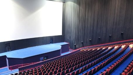 Los cines en España pierden la mitad de público y recaudación en un año