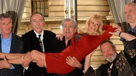 "Mucha música y algo de sexo entre ancianos" en el regreso a los escenarios de Monty Python noticias imagen