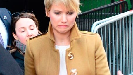 Una razón más para querer a Jennifer Lawrence: ¡Firma autógrafos en cajas de galletas! noticias imagen