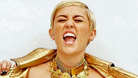 Miley Cyrus y Rihanna en 'topless'. ¿A cuál prefieres? noticias imagen