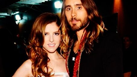 Anna Kendrick envidia el pelazo de Jared Leto noticias imagen