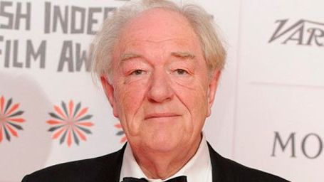 El actor de 'Harry Potter' Michael Gambon protagonizará la adaptación de 'Una vacante imprevista' noticias imagen