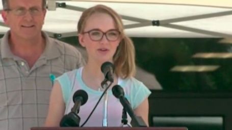 La única superviviente de un tiroteo en Texas cita a 'Harry Potter' durante el funeral de su familia noticias imagen