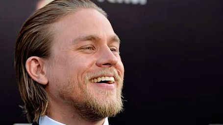Charlie Hunnam quiere ver cómo ha quedado 'Cincuenta sombras de Grey' noticias imagen