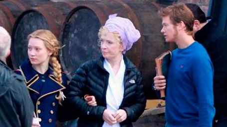 'Alicia en el País de las Maravillas 2': ¡Primeras fotos de Mia Wasikowska en el rodaje! noticias imagen