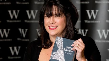 Un estudio vincula leer 'Cincuenta sombras de Grey' con comportamientos poco saludables noticias imagen