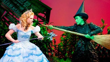 Stephen Daldry, confirmado para dirigir la película de 'Wicked' noticias imagen