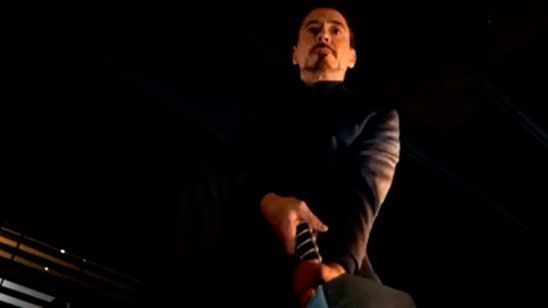 Los Vengadores intentan levantar el martillo de Thor en el último adelanto de 'La era de Ultrón' noticias imagen