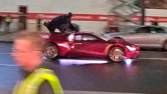 'Escuadrón Suicida': Batman se cuela en el rodaje intentando detener el coche del Joker noticias imagen