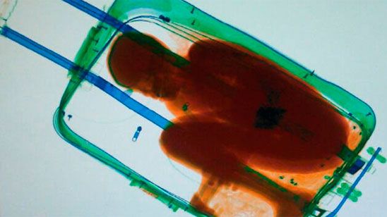 Mediaset España producirá una miniserie basada en el niño que intentó cruzar la frontera escondido en una maleta noticias imagen