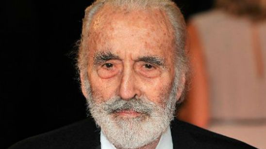 Elijah Wood y otros actores lamentan la muerte de Christopher Lee a través de sus redes sociales noticias imagen