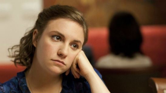 El showrunner de 'Hannibal' defiende los desnudos de Lena Dunham en 'Girls'