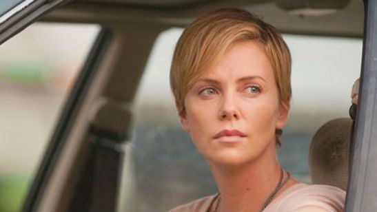 ‘Dark Places’: Charlize Theron busca respuestas en el nuevo tráiler de la adaptación de la creadora de ‘Perdida’