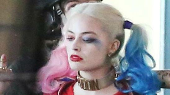 'Escuadrón Suicida': El reparto sorprende a Margot Robbie por su cumpleaños con una tarta de Harley Quinn