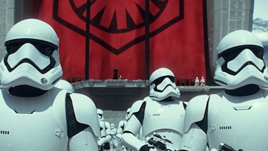 ‘Star Wars: El despertar de la fuerza’: J.J. Abrams revela su curiosa inspiración para hacer a la Primera Orden noticias imagen