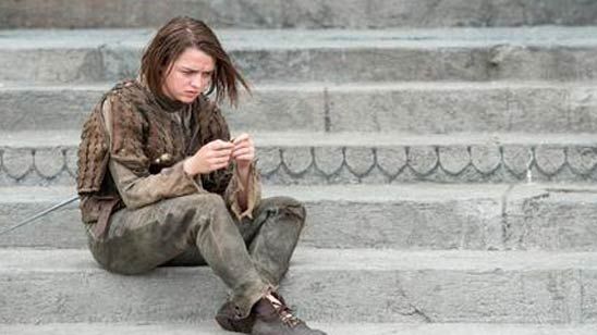 'Juego de tronos': Maisie Williams sigue insistiendo en su versión sobre el destino Jon Nieve noticias imagen