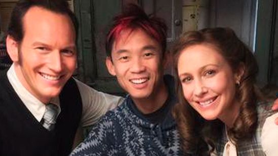 ‘The Conjuring 2’: James Wan y los Warren se reúnen de nuevo en la primera imagen del set de rodaje noticias imagen