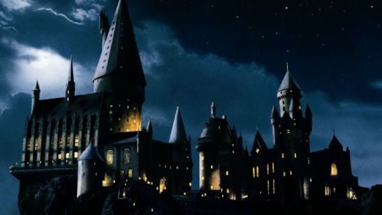 'Harry Potter': Este 'stop-motion' construye Hogwarts a partir de las páginas de uno de los libros de la saga