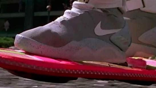 'Regreso al futuro': ¿Sacará Nike las zapatillas con robocordones hoy?