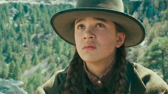 Así ha cambiado Hailee Steinfeld, de niña que busca venganza a cantante pop noticias imagen