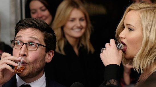 ‘Los juegos del hambre: Sinsajo - Parte 2’: El reparto celebra el estreno en Nueva York bebiendo chupitos  noticias imagen