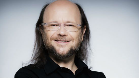 El Festival Internacional de Cortometrajes de Aguilar de Campoo homenajea a Santiago Segura noticias imagen