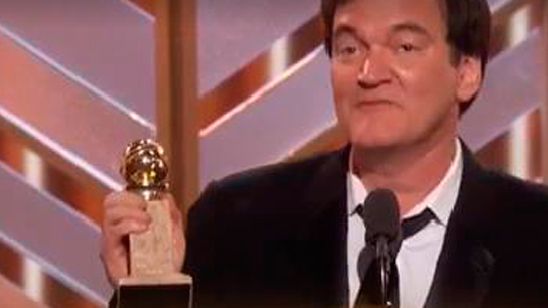 Globos de Oro 2016: Quentin Tarantino se equivoca al recoger el premio de 'Los odiosos ocho' noticias imagen