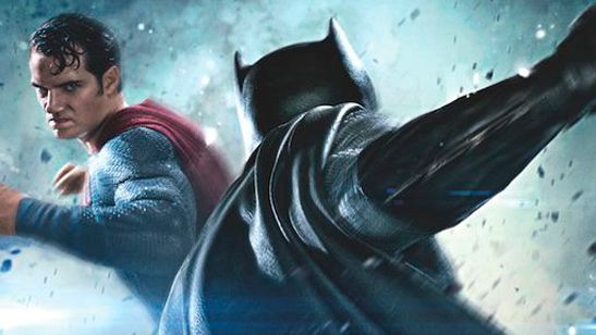 'Batman v Superman': Ben Affleck y Henry Cavill, a puñetazos en los últimos pósteres