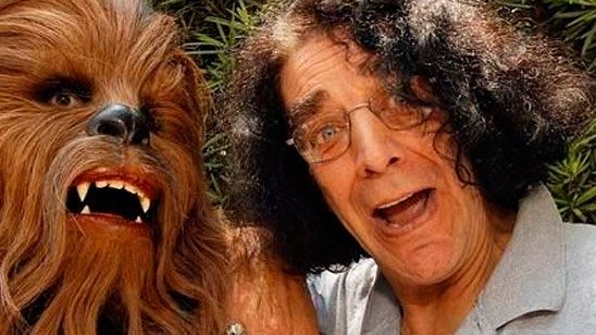 'Star Wars': Peter Mayhew (Chewbacca) comienza la cuenta atrás en Twitter para dar una "gran noticia"