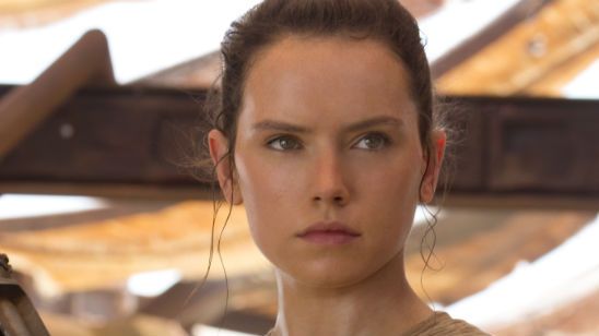 'Star Wars: El despertar de la Fuerza': Daisy Ridley vomitó cuando rodaba su escena con Mark Hamill noticias imagen