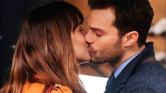 'Cincuenta sombras más oscuras': Nuevas fotos del rodaje con Christian y Anastasia besándose