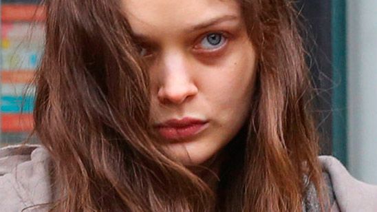 'Cincuenta sombras más oscuras': Bella Heathcote, irreconocible como Leila Williams en el rodaje noticias imagen