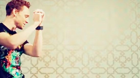 Disfruta de las dotes para el baile de Tom Hiddleston en este vídeo recopilatorio noticias imagen