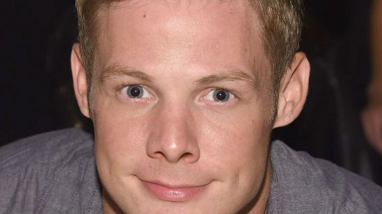 'Pretty Little Liars': Brandon Jones acusado de delito grave por un presunto asalto a mano armada noticias imagen