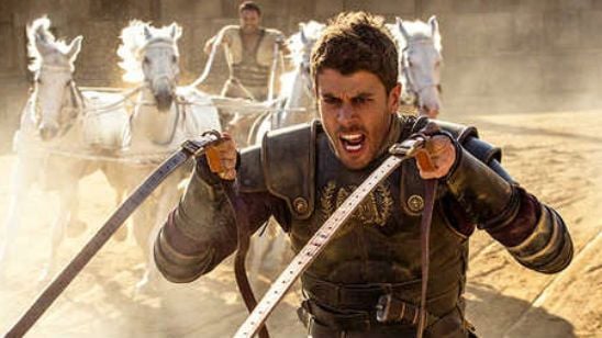 'Ben-Hur': Toby Kebbell pilota su cuadriga en esta nueva imagen de la película