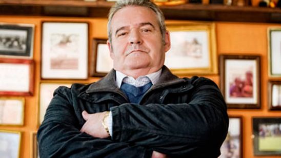 Muere Ángel de Andrés López, el Manolo de 'Manos a la obra' noticias imagen