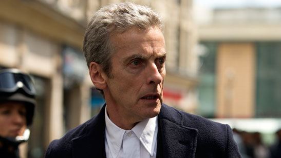 'Doctor Who': Peter Capaldi insinúa el regreso de Jenna Coleman