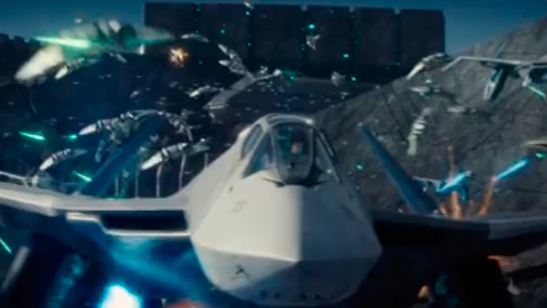 'Independence Day: Contraataque': Liam Hemsworth y Jessie Usher combaten a los aliens en los últimos adelantos