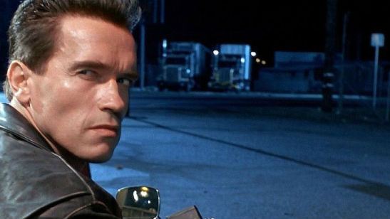 El hijo de Arnold Schwarzenegger recrea una famosa escena de 'Terminator 2' 