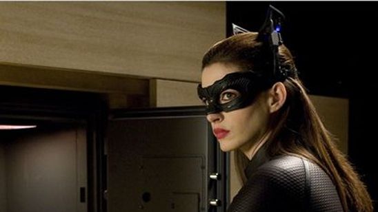 Anne Hathaway, interesada en un 'spin-off' de 'Catwoman' noticias imagen