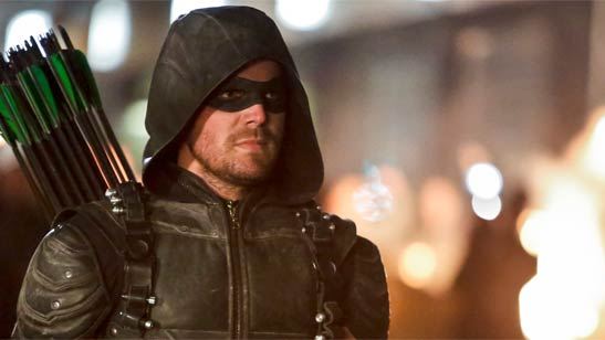'Arrow': Oliver Queen volverá a ponerse su primer traje en la quinta temporada